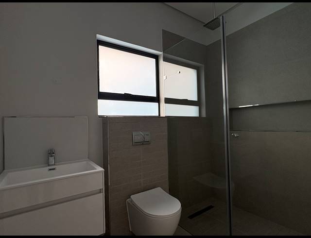 4 BEDROOM HOUSE FOR SALE IN SANDOWN